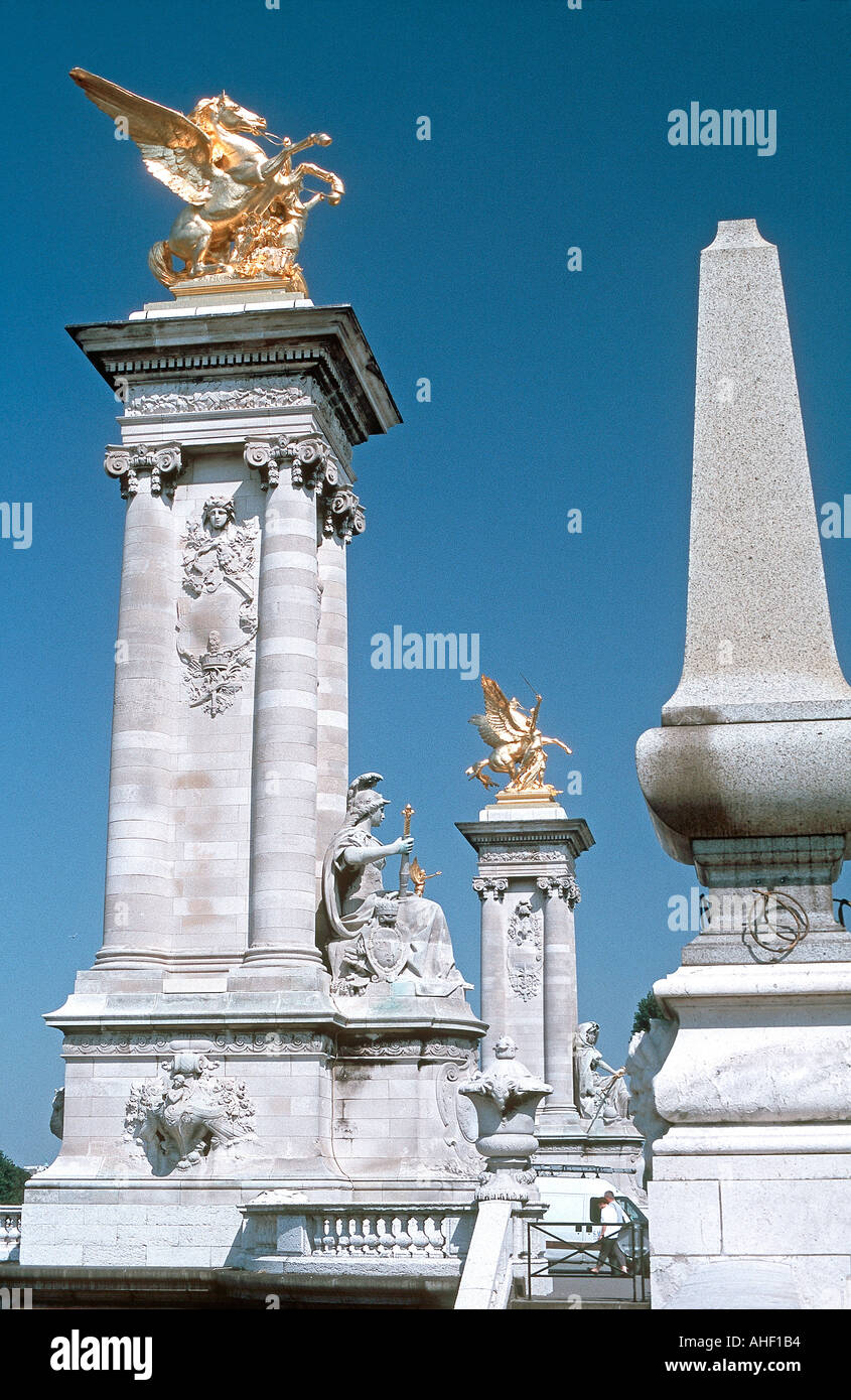 Paris France, détail architectural, Monument français Pont Alexandre III Pont, Sculpture, exposition universelle 1900 Banque D'Images