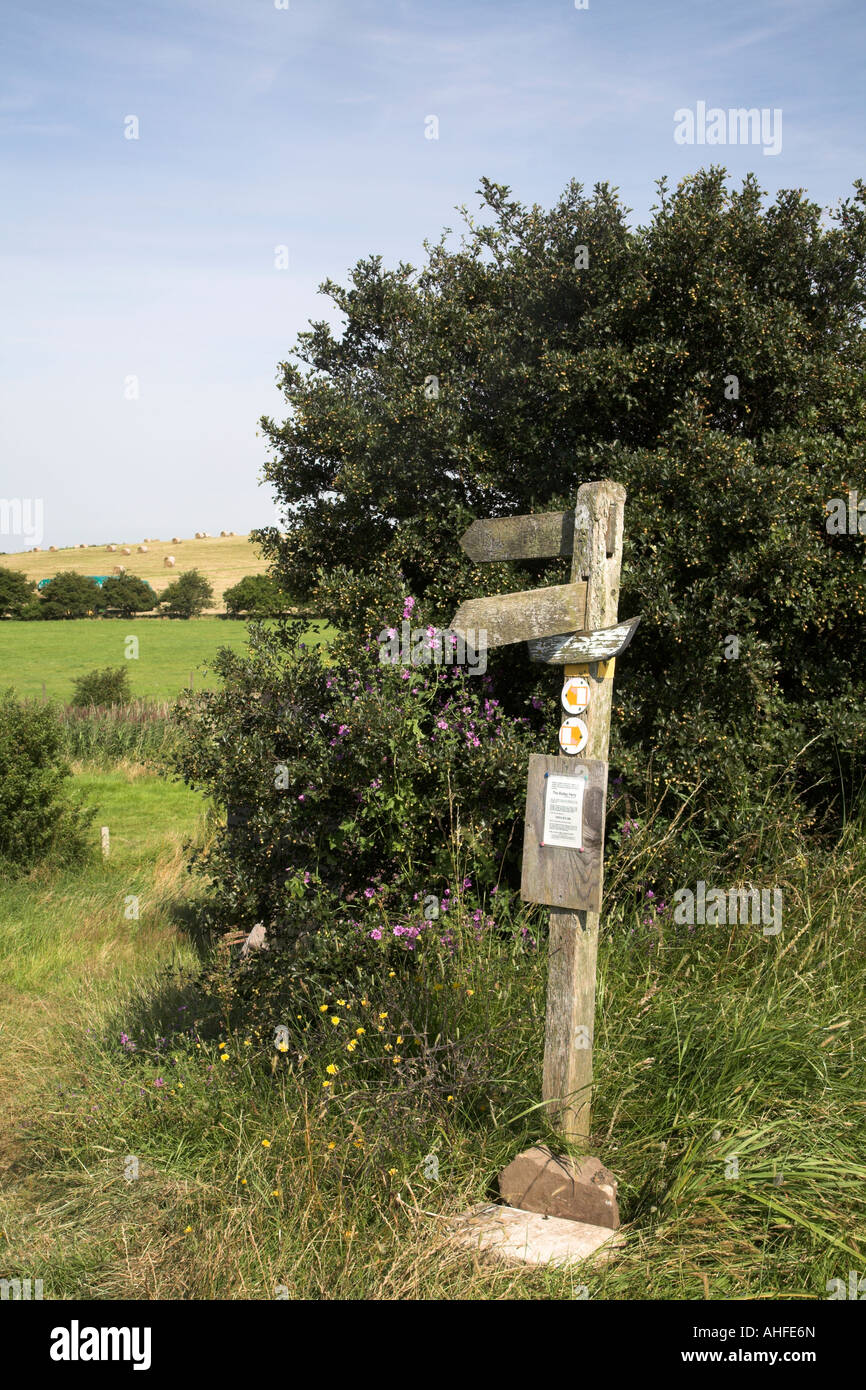 Panneau pour pays sentier public Butley, Suffolk, Angleterre Banque D'Images