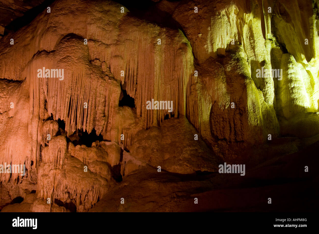 Intérieur de la grotte Maquiné Banque D'Images