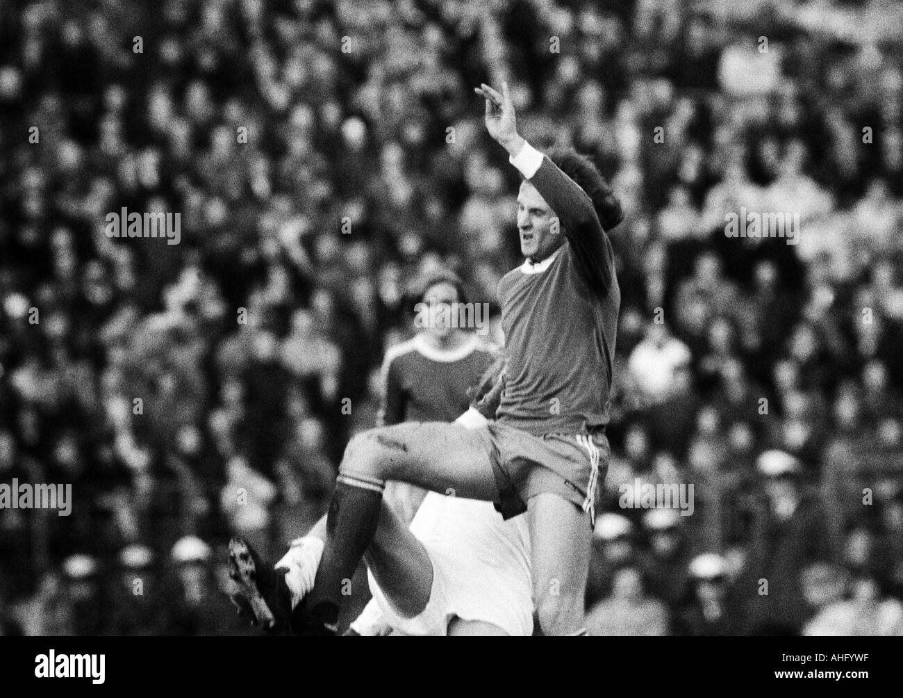 Football, Bundesliga, 1973/1974, VfL Bochum contre le FC Schalke 04 2:5, stade à l'Castroper Strasse à Bochum, scène du match, Paul Holz (S04) Banque D'Images