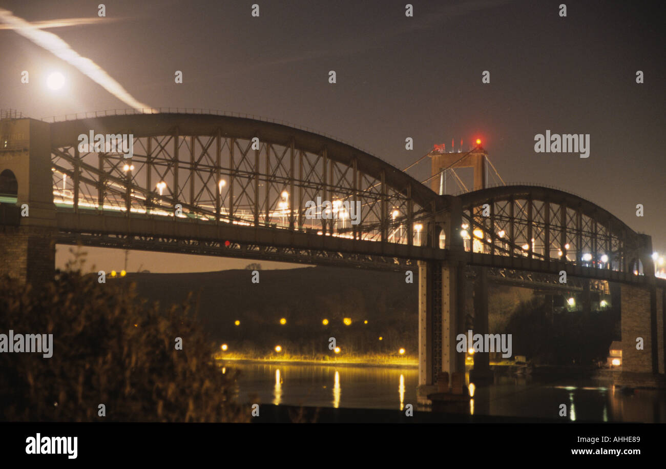 Le Royal Albert ou pont construit par Brunel Isambard Kingdom Brunel en 1859, enjambe la rivière Tamar entre Plymouth et Saltash Banque D'Images
