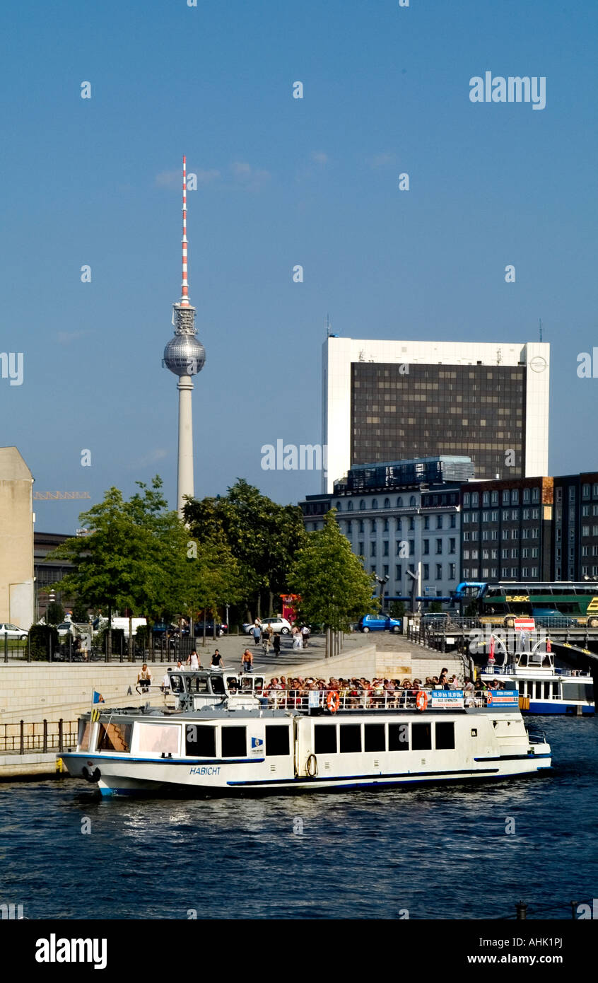 Le gouvernement moderne complexe de bâtiments trimestre ( Regierungsviertel ) Spree Berlin Allemagne Allemagne Banque D'Images