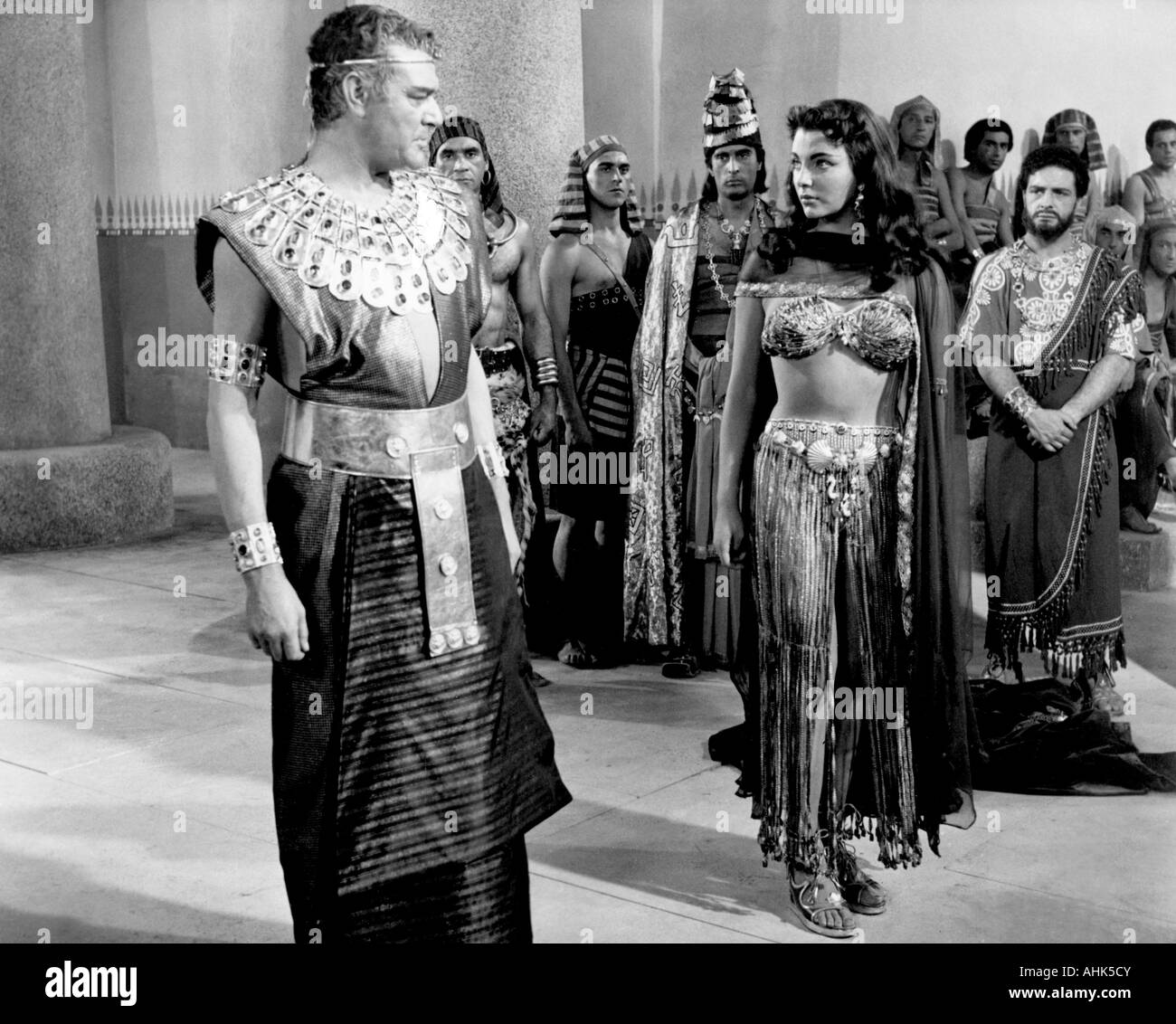 Terre DES PHARAONS 1955 film avec Joan Collins et Jack Hawkins Banque D'Images