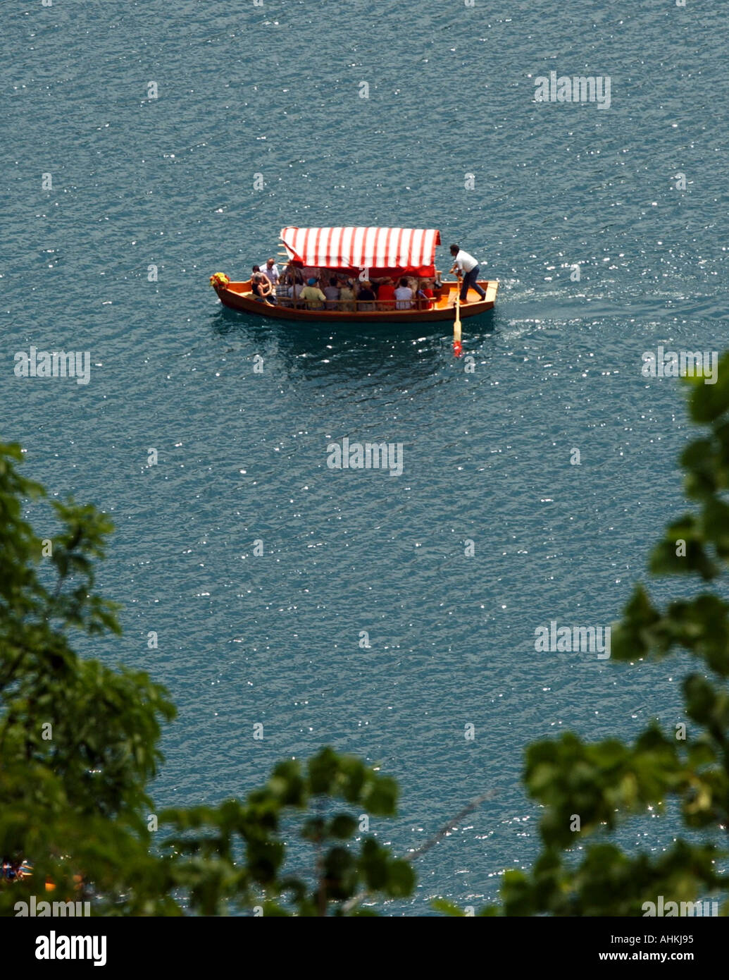 Gondola sur le lac de Bled en Slovénie Banque D'Images