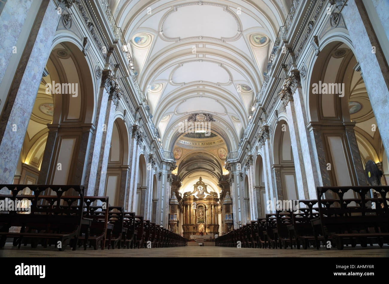 Vue intérieure de la cathédrale métropolitaine, Buenos Aires, Argentine Banque D'Images