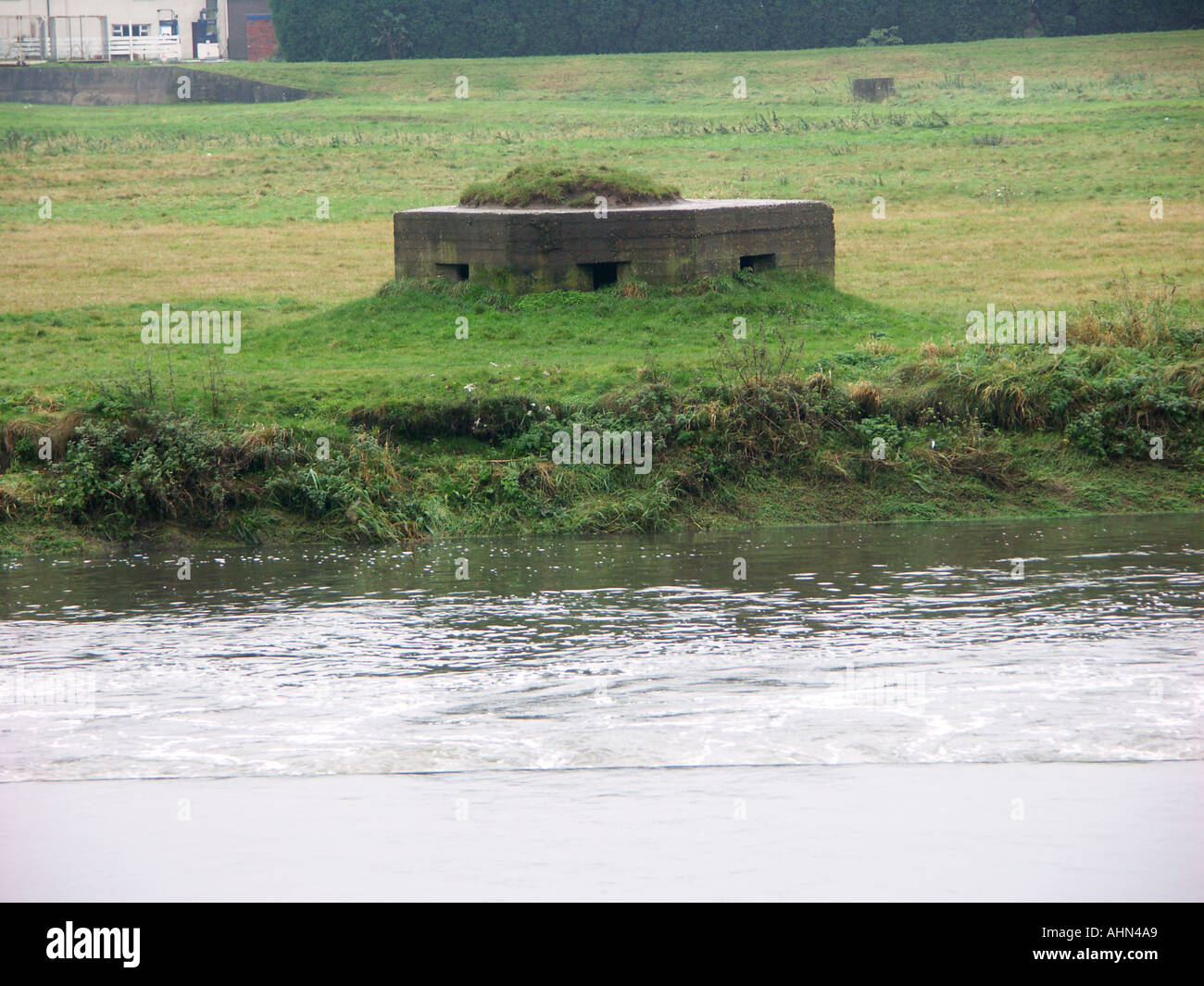 Comprimé fort près de la rivière Tame dans Tamworth Staffordshire. Banque D'Images