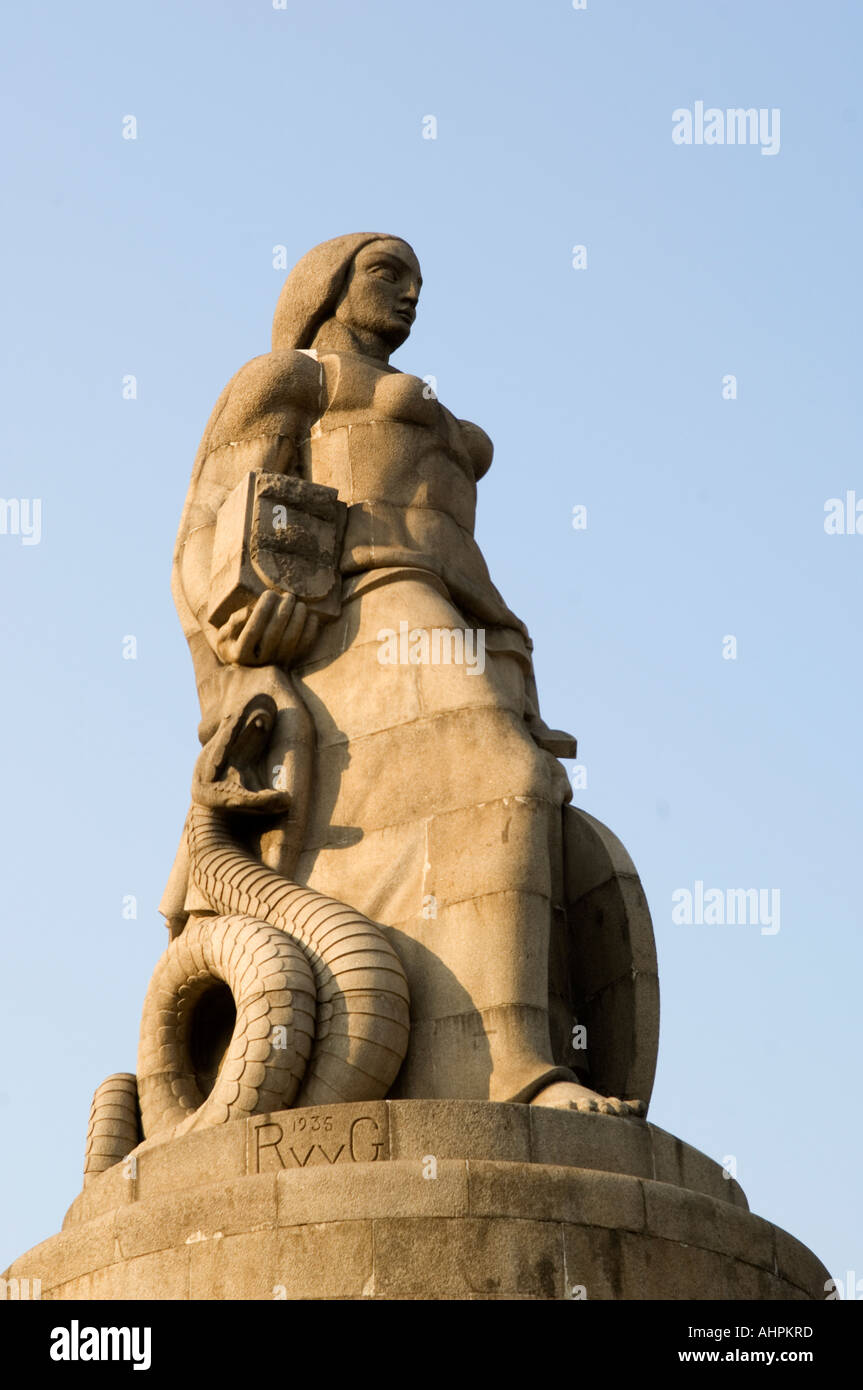 Mémorial aux soldats portugais tués dans la PREMIÈRE GUERRE MONDIALE sur la Praça dos Trabalhadores, Maputo, Mozambique Banque D'Images