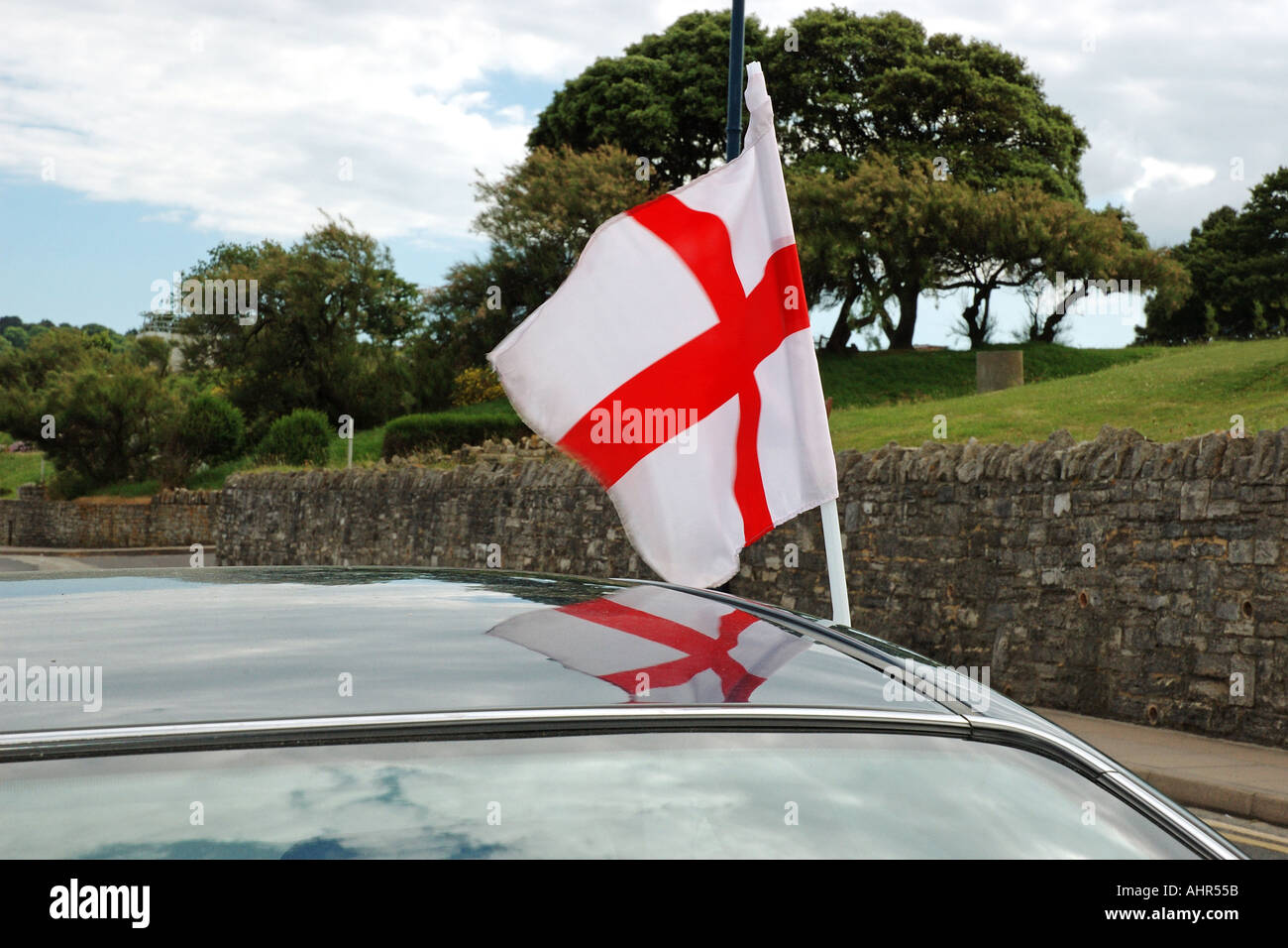 Drapeau anglais sur l'automobile Banque D'Images