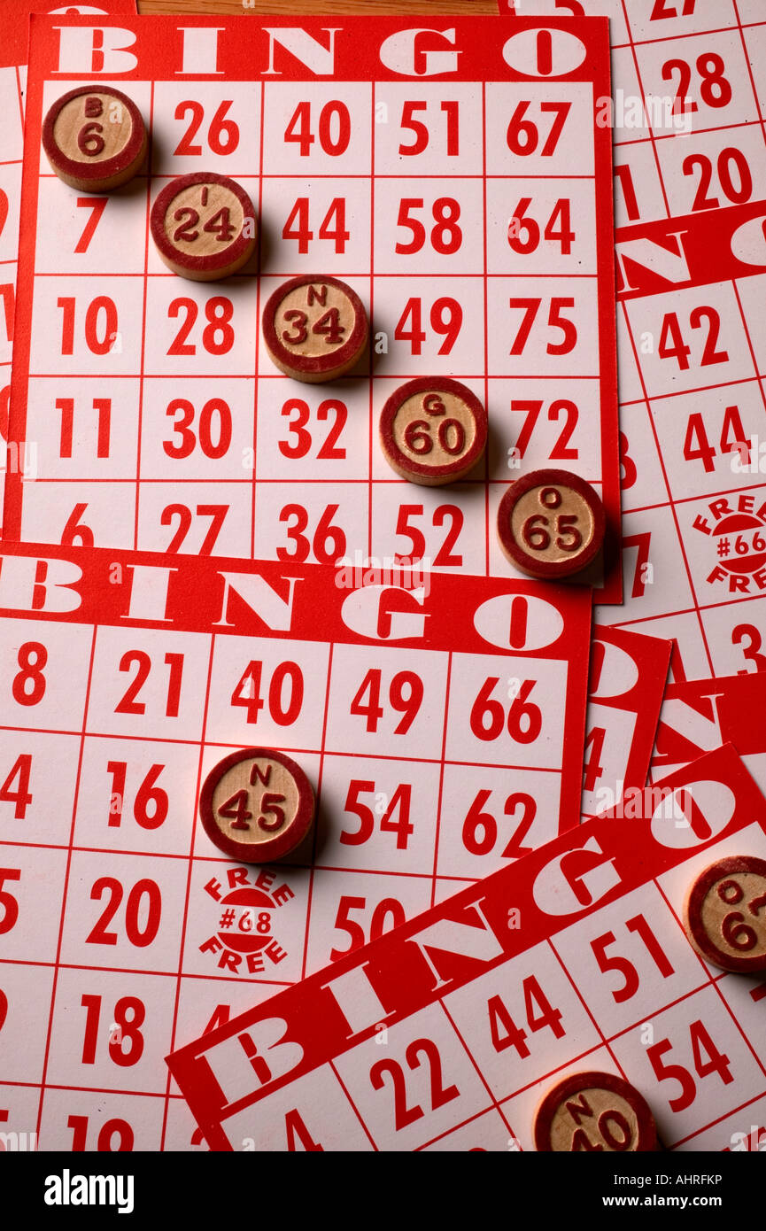 Une pile de cartes de Bingo Banque D'Images