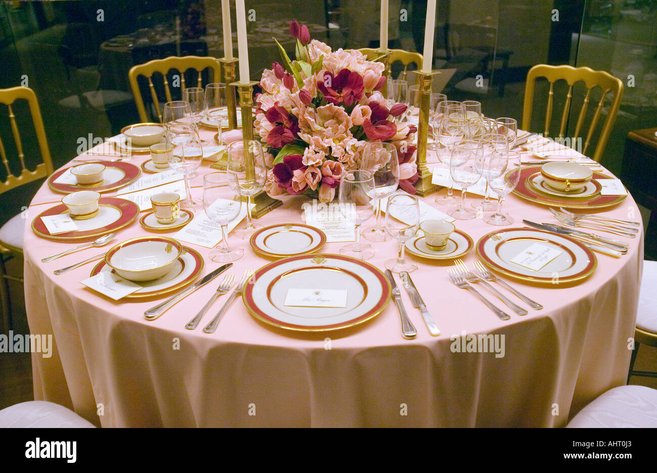 Réplique d'un dîner d'état de la Maison Blanche sur l'affichage à la Ronald Reagan Presidential Library and Museum Simi Valley CA Banque D'Images