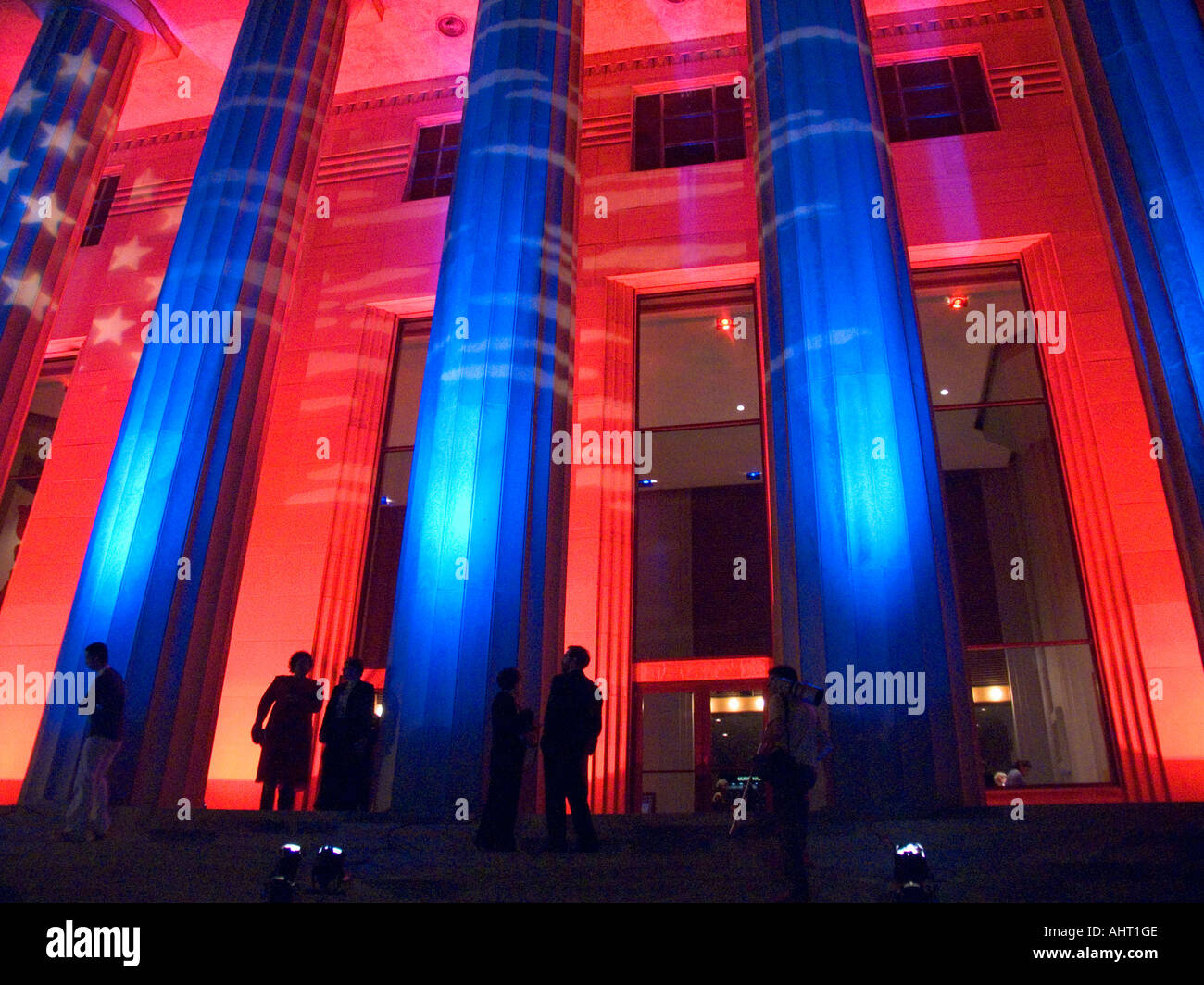 Pour célébrer l'ouverture officielle de la William J. Clinton Presidential Library, à la Robinson le 18 novembre 2004 Auditorium Banque D'Images