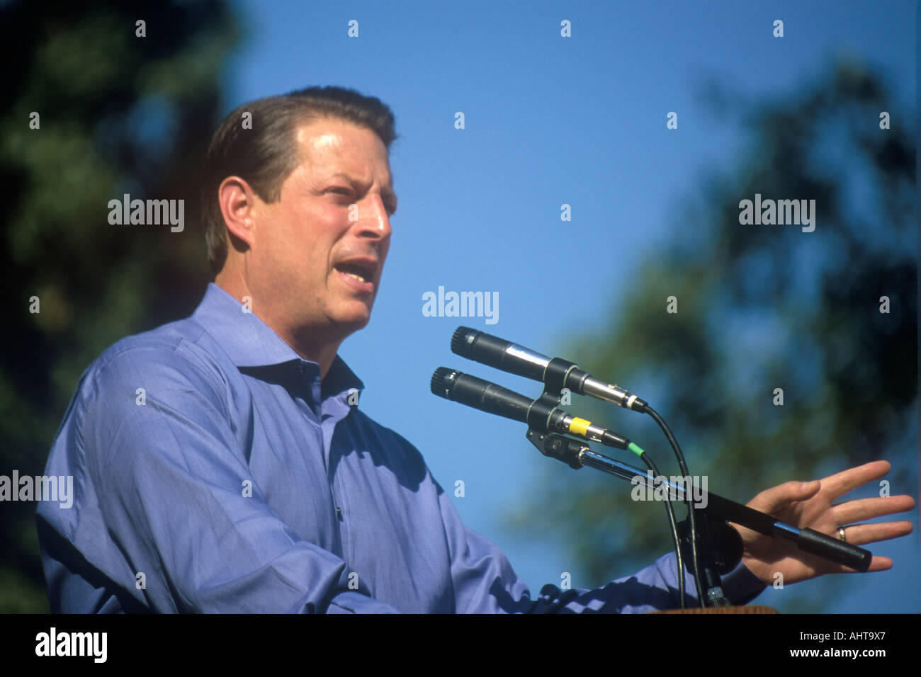 Le vice-président Al Gore des campagnes pour l'investiture présidentielle démocrate à Lakewood Park à Sunnyvale en Californie Banque D'Images