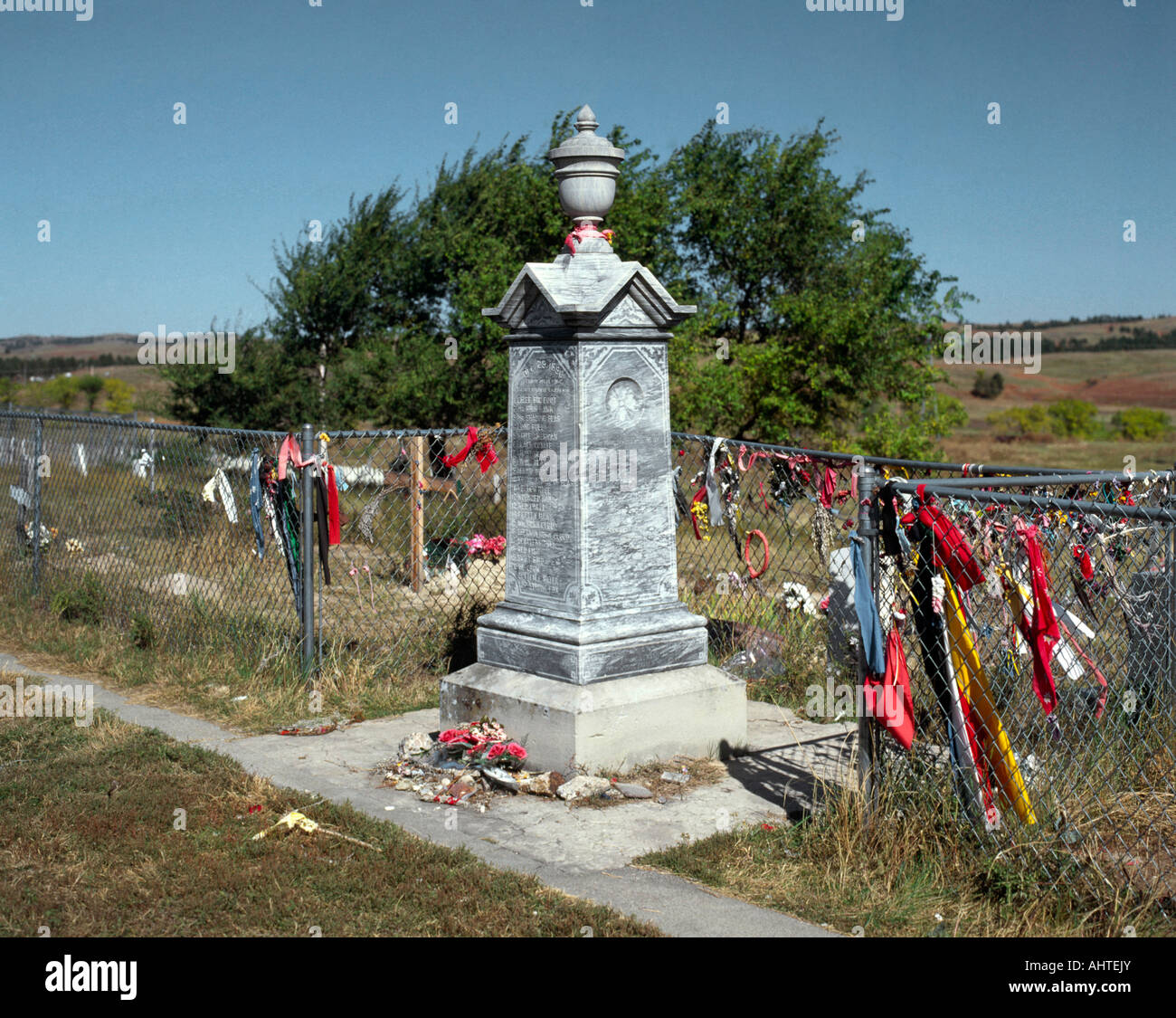 1890 Bataille de Wounded Knee monument au cimetière, la réserve de Pine