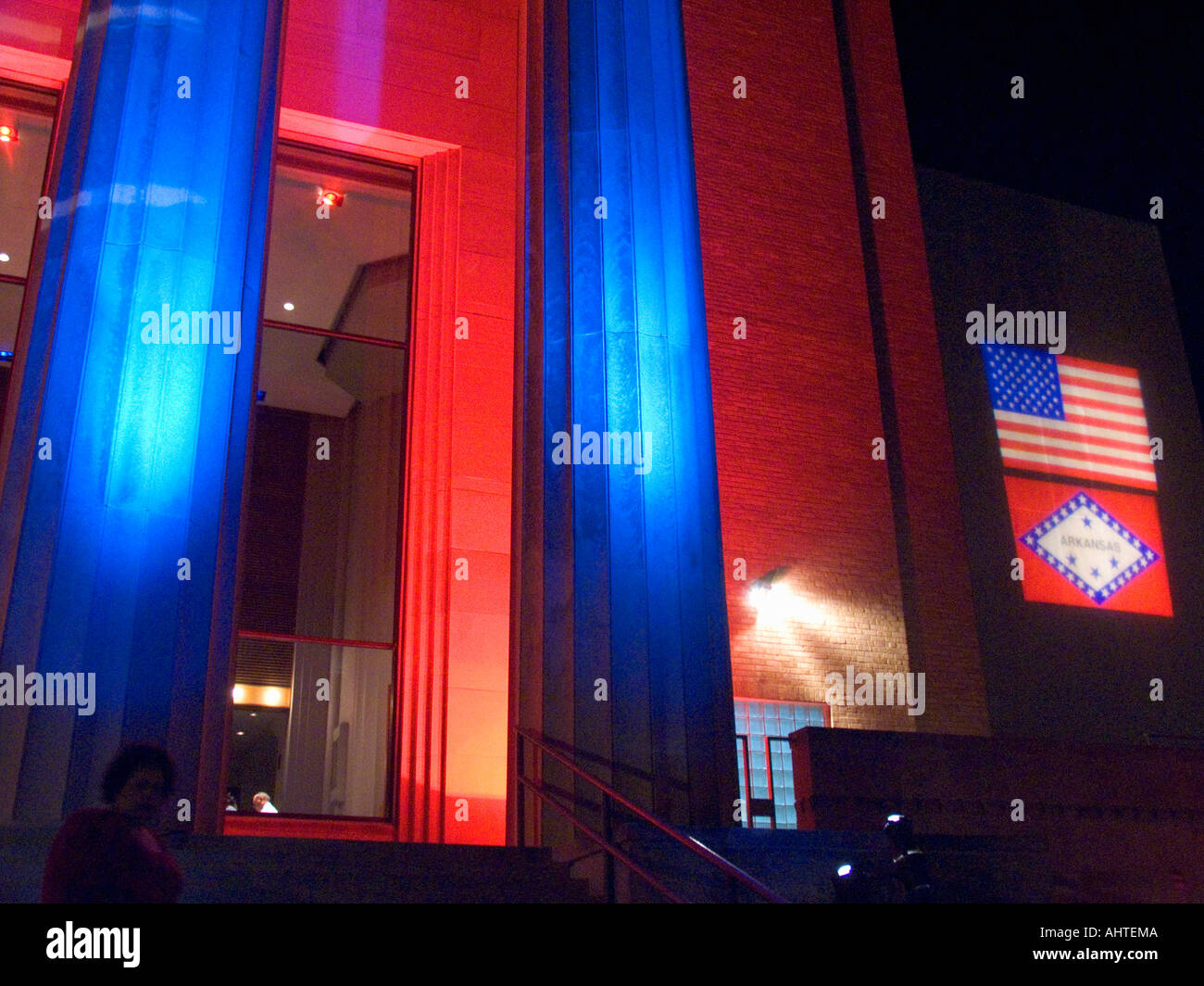 Pour célébrer l'ouverture officielle de la William J. Clinton Presidential Library, à la Robinson le 18 novembre 2004 Auditorium Banque D'Images