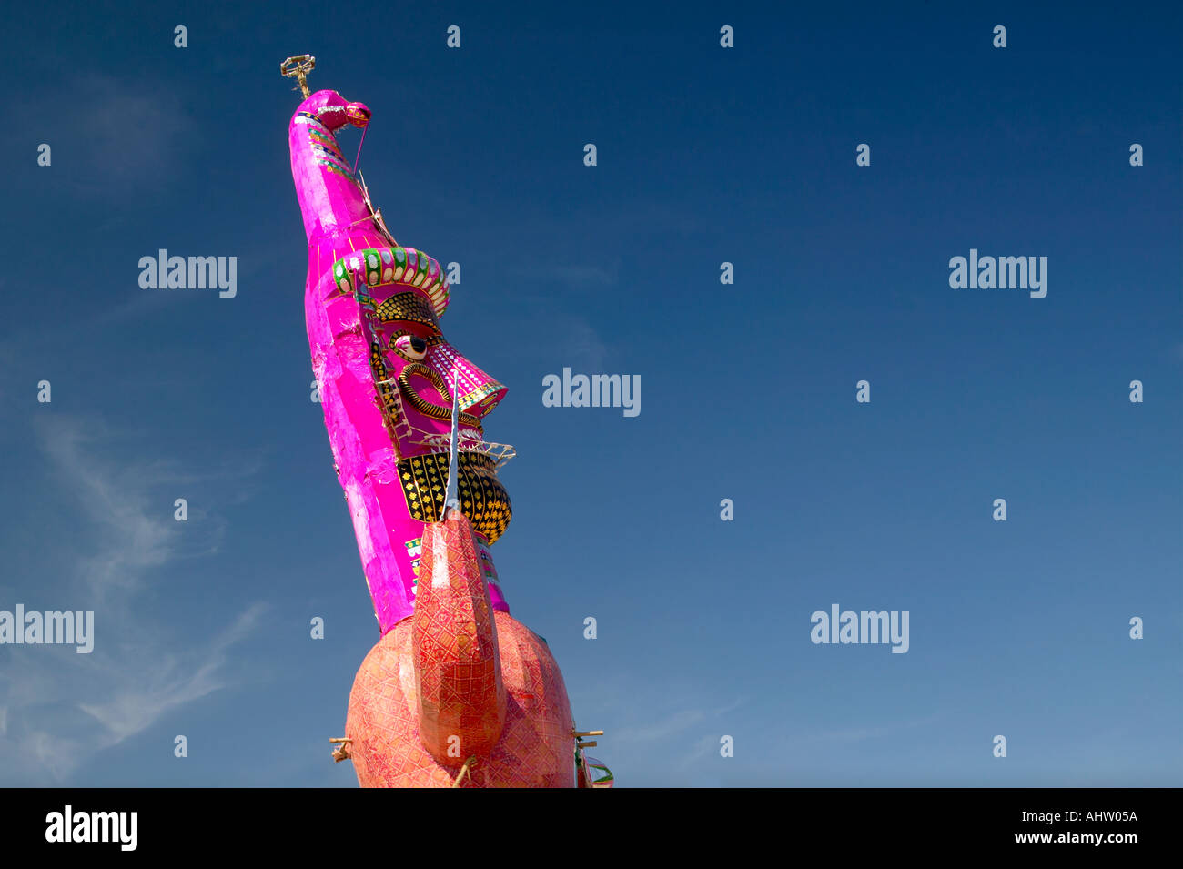 La DAA Papier 91760 effigie du seigneur Ravana de Ramayan pour graver sur Dassera festival à Mumbai Inde Banque D'Images