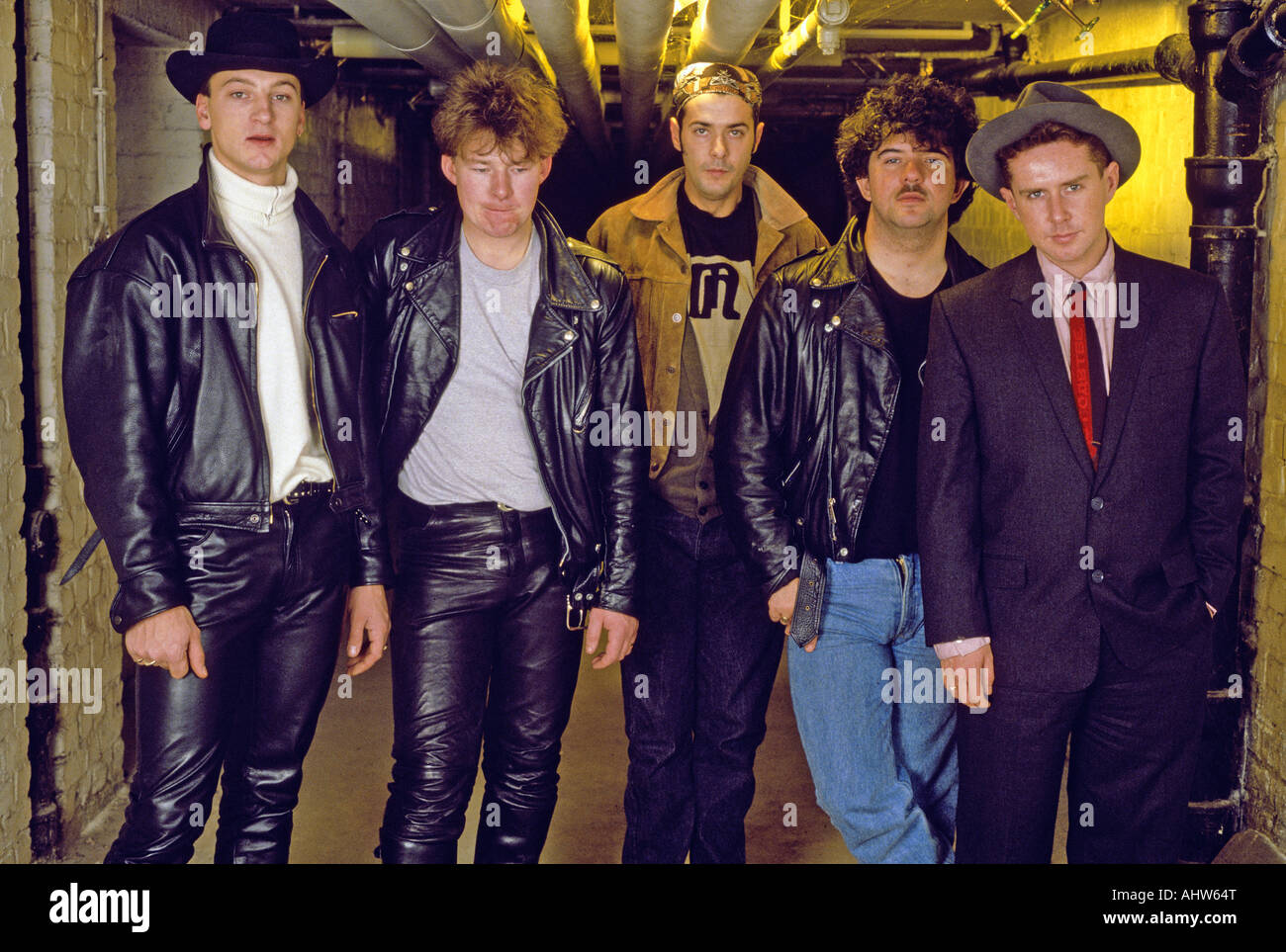 FRANKIE Goes to Hollywood groupe pop britannique avec Holly Johnson à droite sur 1984 Banque D'Images