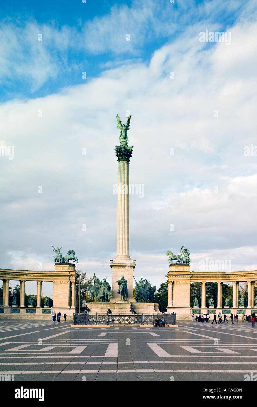 Monument millénaire, la Place des Héros, Budapest, Hongrie Banque D'Images