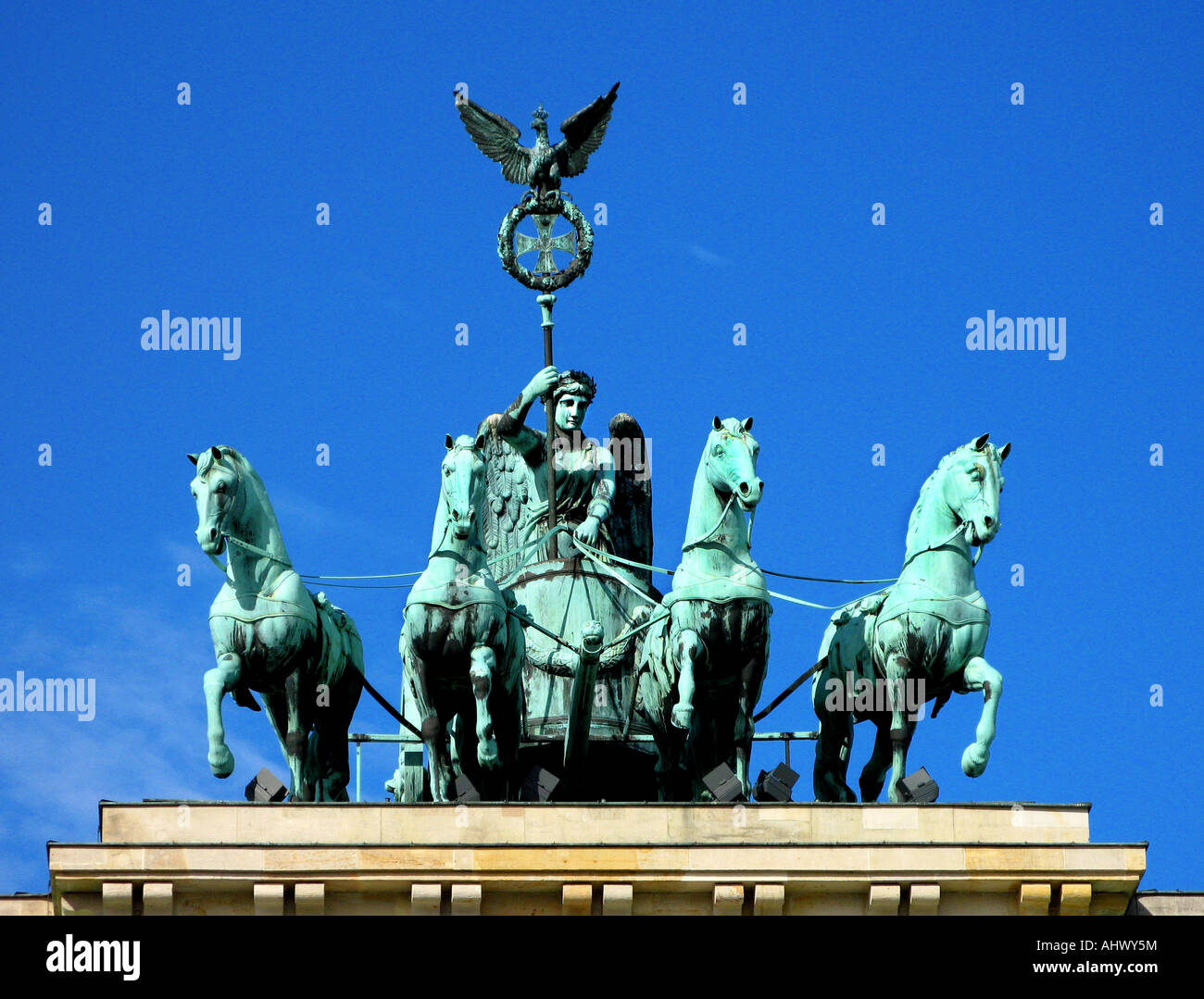 Porte de Brandebourg, Pariser Platz Allemagne, 1791 Neoclassic, Berlin, Allemagne, (Quadriga, les rênes des chevaux sont détenues par Victoria, déesse de la victoire.) Banque D'Images