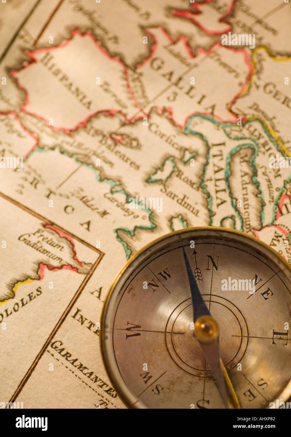 Boussole et carte antique Banque D'Images