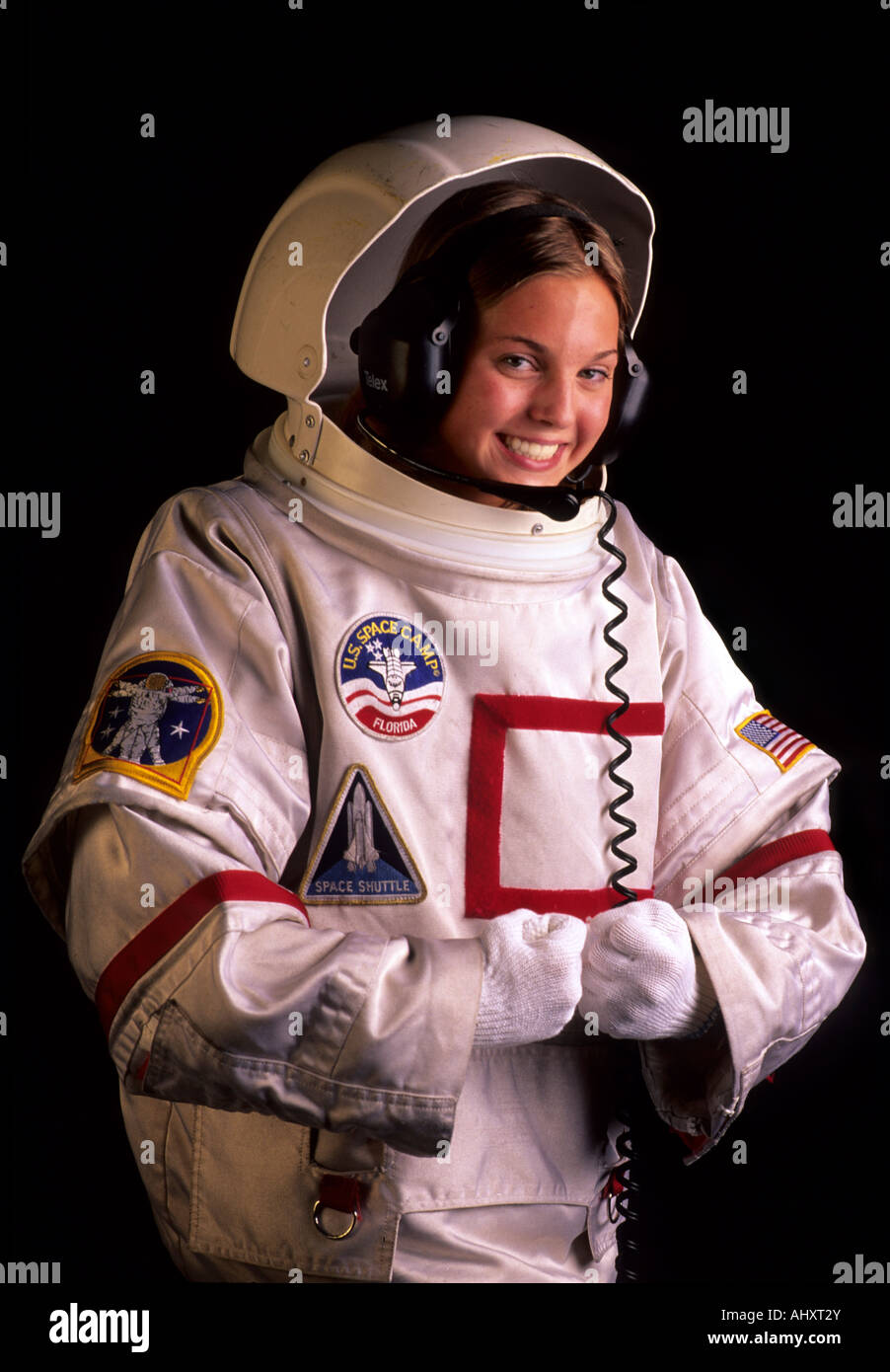 Huntsville AL. Space Camp 13 yr old campeurs sur la facilité de la simulation, un EVA étaient-ils construire pyramide Banque D'Images