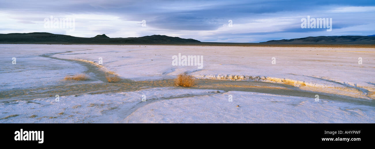 Salt Flats au coucher du soleil la route 50 au Nevada Banque D'Images