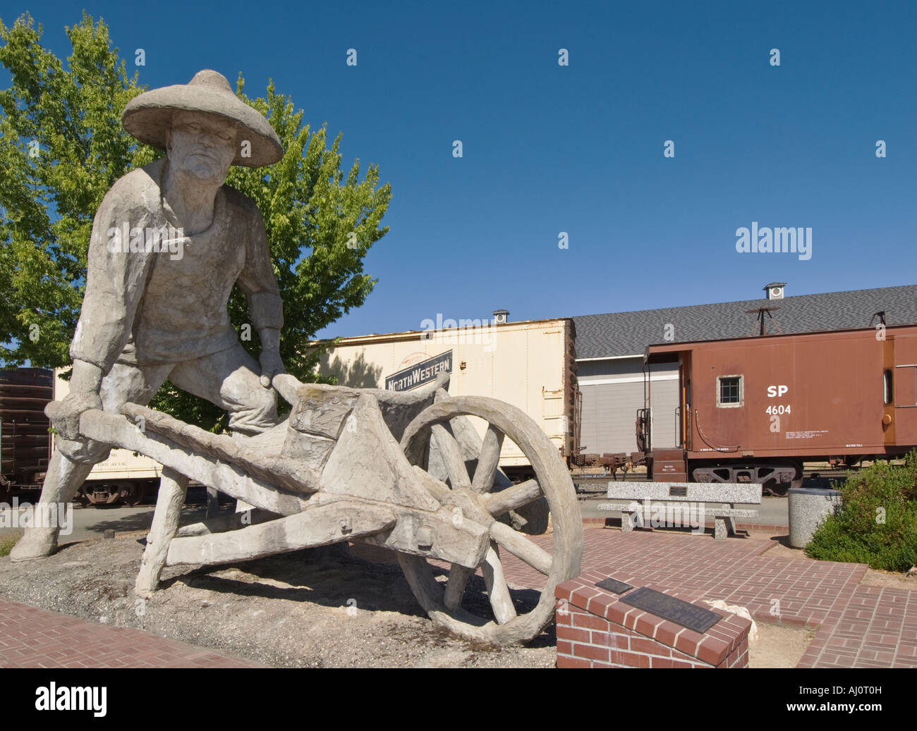 Pays l'or de Californie Coolie Chinois Auburn statue du travail au centre des visiteurs Banque D'Images
