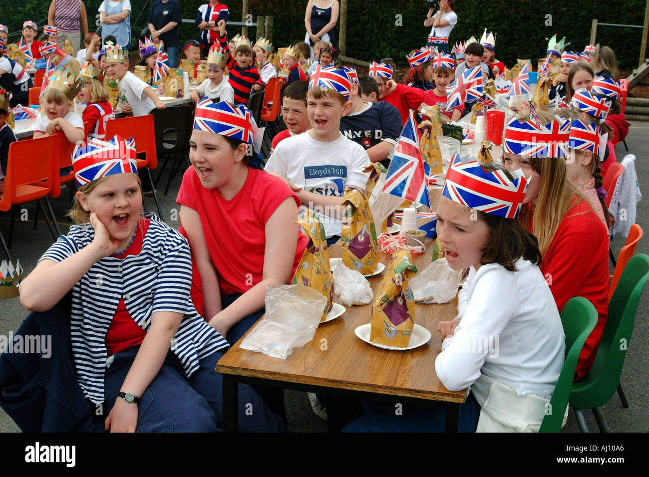 Magazinez Queen Célébrations du jubilé d'une école à Hampshire Banque D'Images