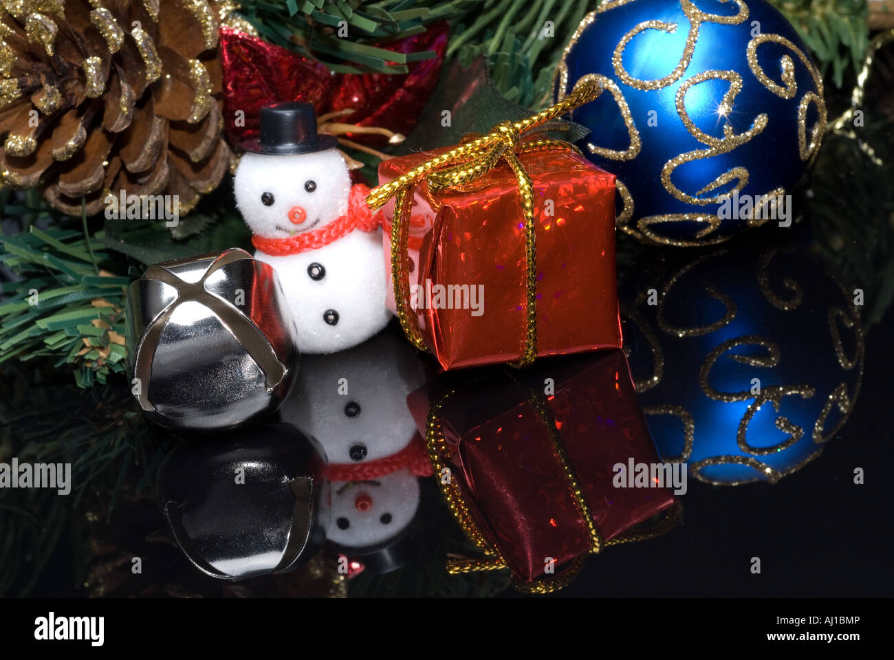 Réglage de l'arbre de Noël représente l'esprit des fêtes Banque D'Images