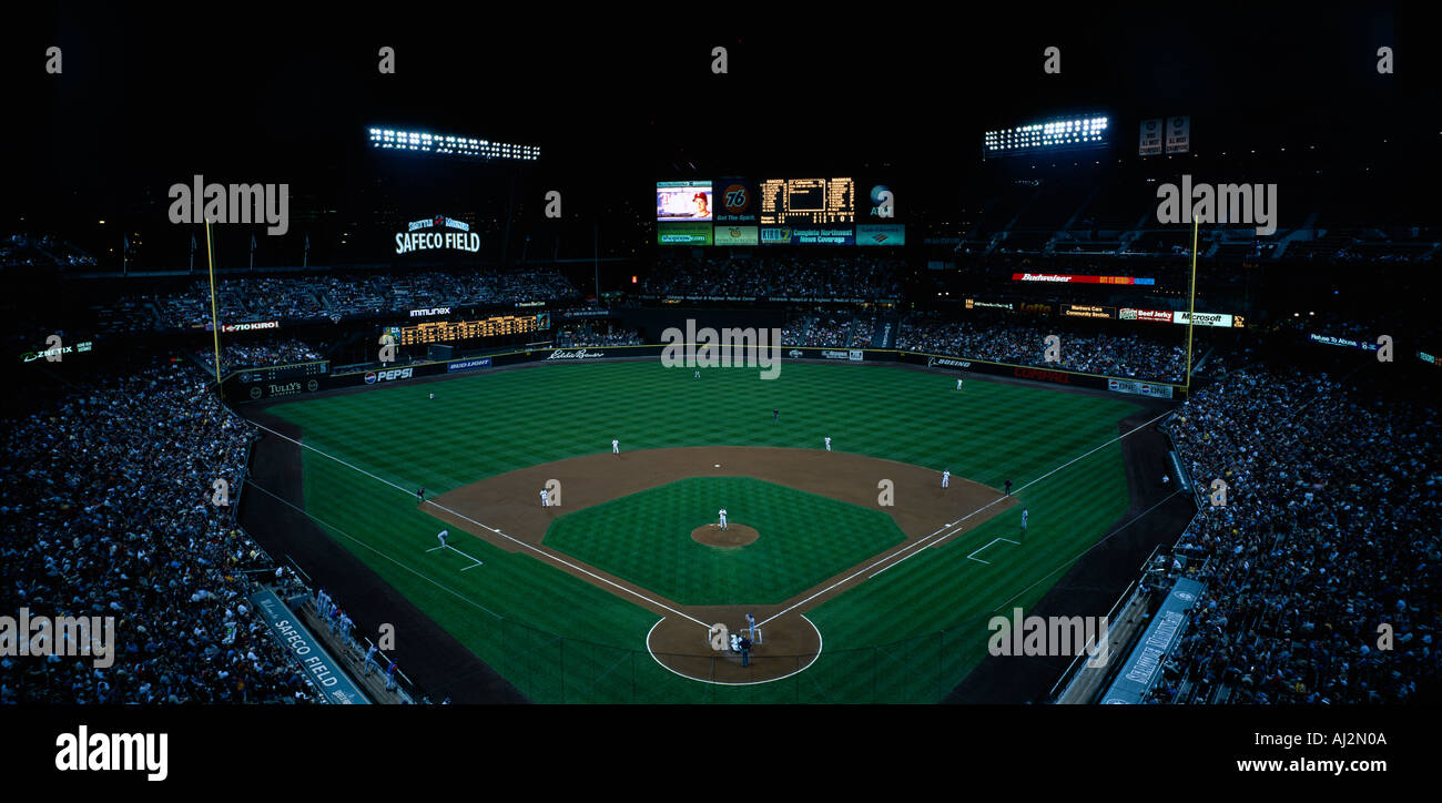 USA Washington Seattle Mariners de Seattle en ligue majeure de baseball jeu jouer à Safeco Field sur nuit d'été Banque D'Images