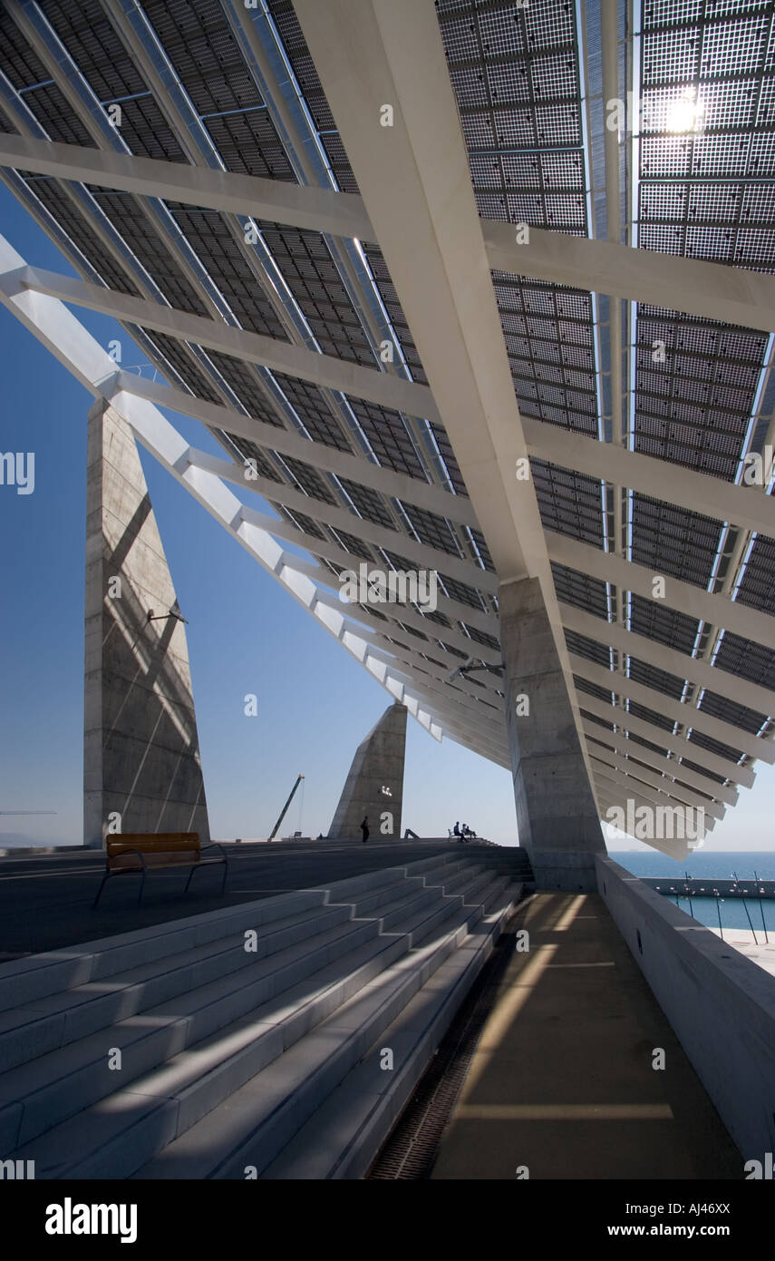 Où l'énergie solaire répond à Barcelone l'art public Banque D'Images