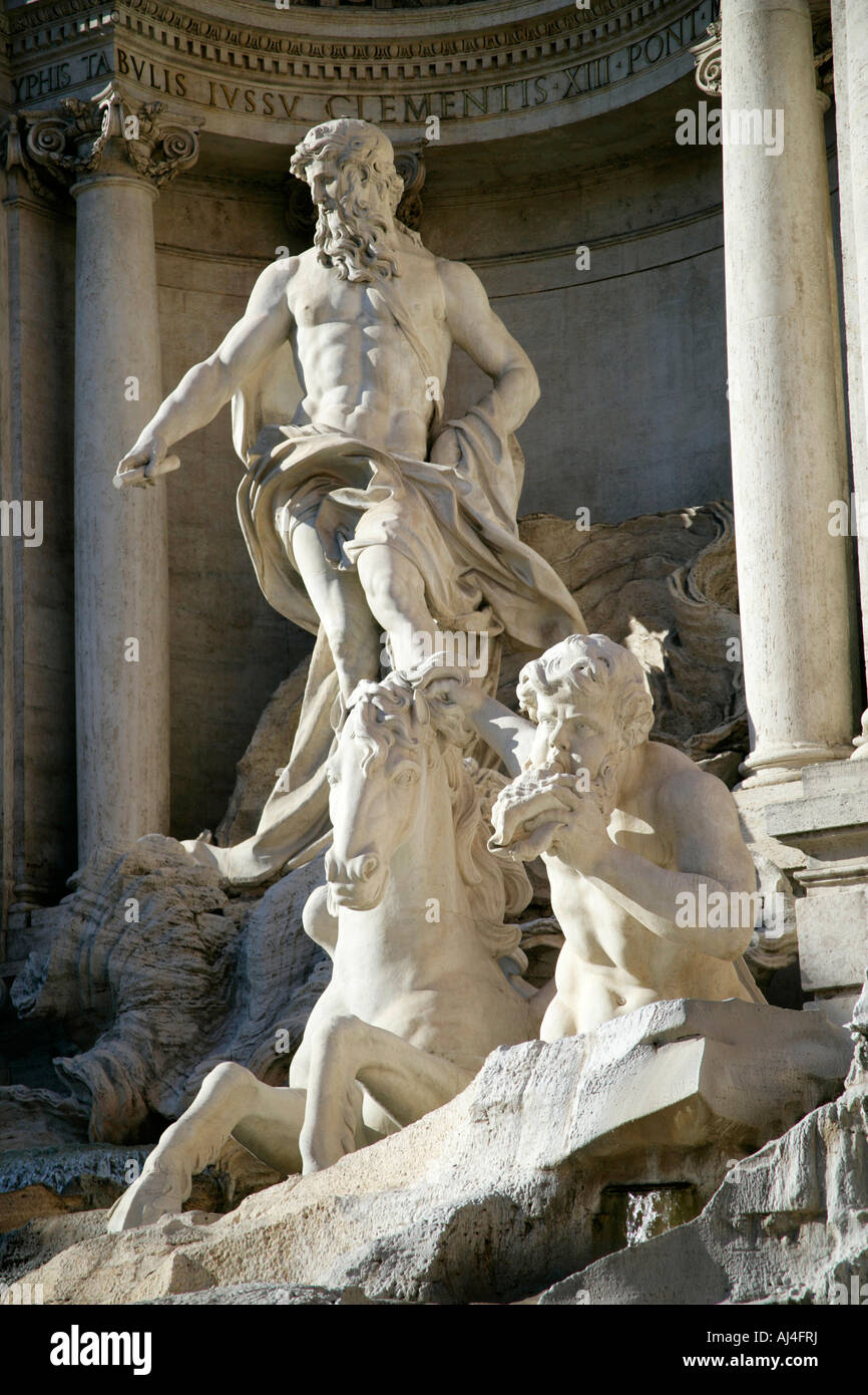 Détail de la Sculpture de la fontaine de Trevi, Rome, Italie Banque D'Images