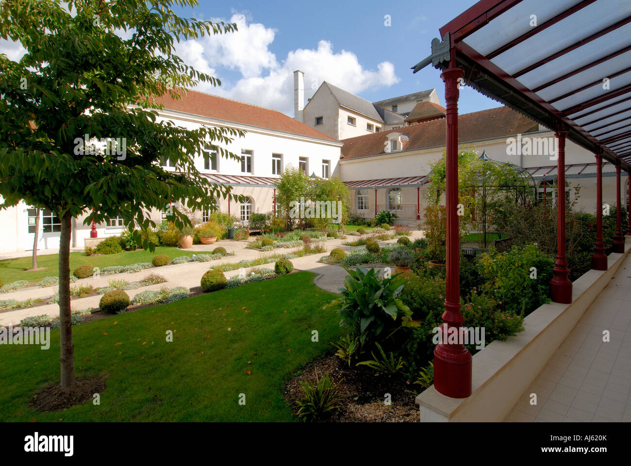 Jardins de centre thermal, La Roche-Posay, Vienne, France. Banque D'Images