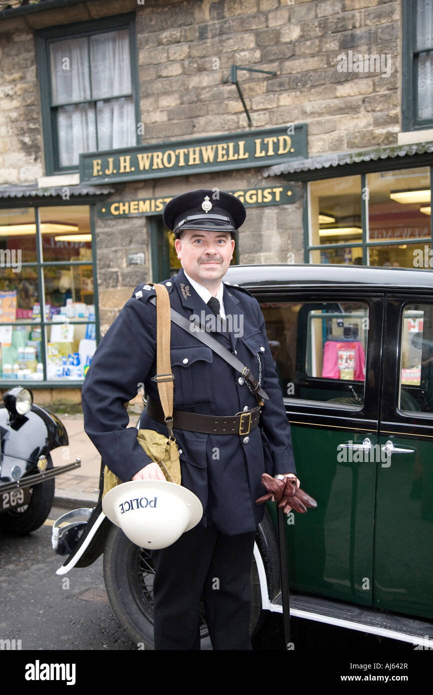 Policier guerre   La police au Pickering Living History 1940 Seconde Guerre mondiale le week-end de guerre Banque D'Images