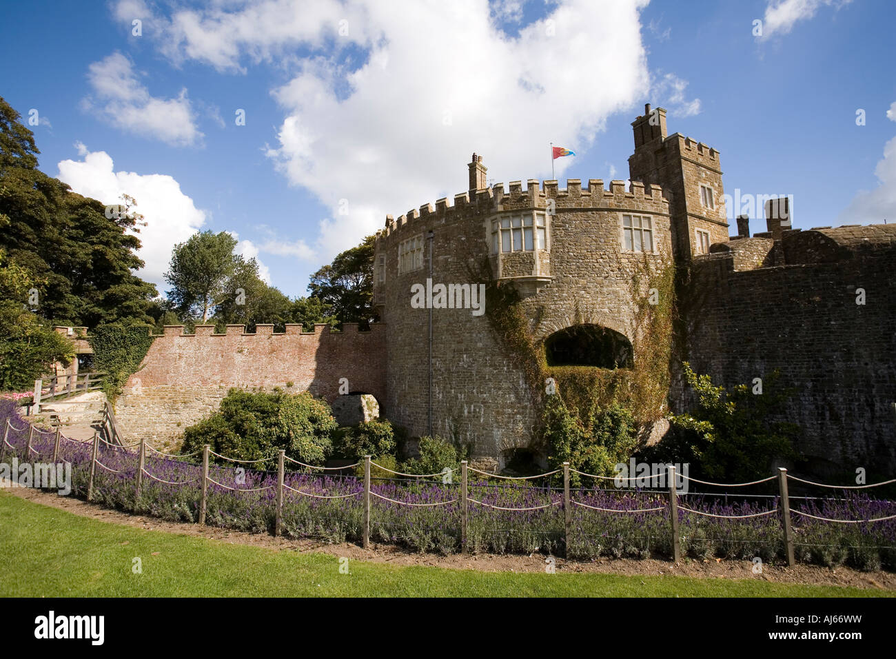 UK Kent s'occuper des jardins du château de Walmer Banque D'Images