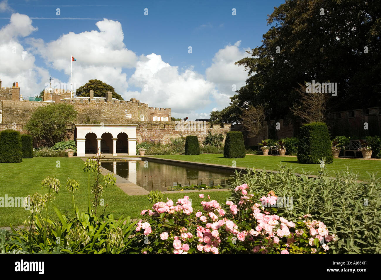 Château Walmer Deal Kent Royaume-uni reines-mères rose garden Banque D'Images