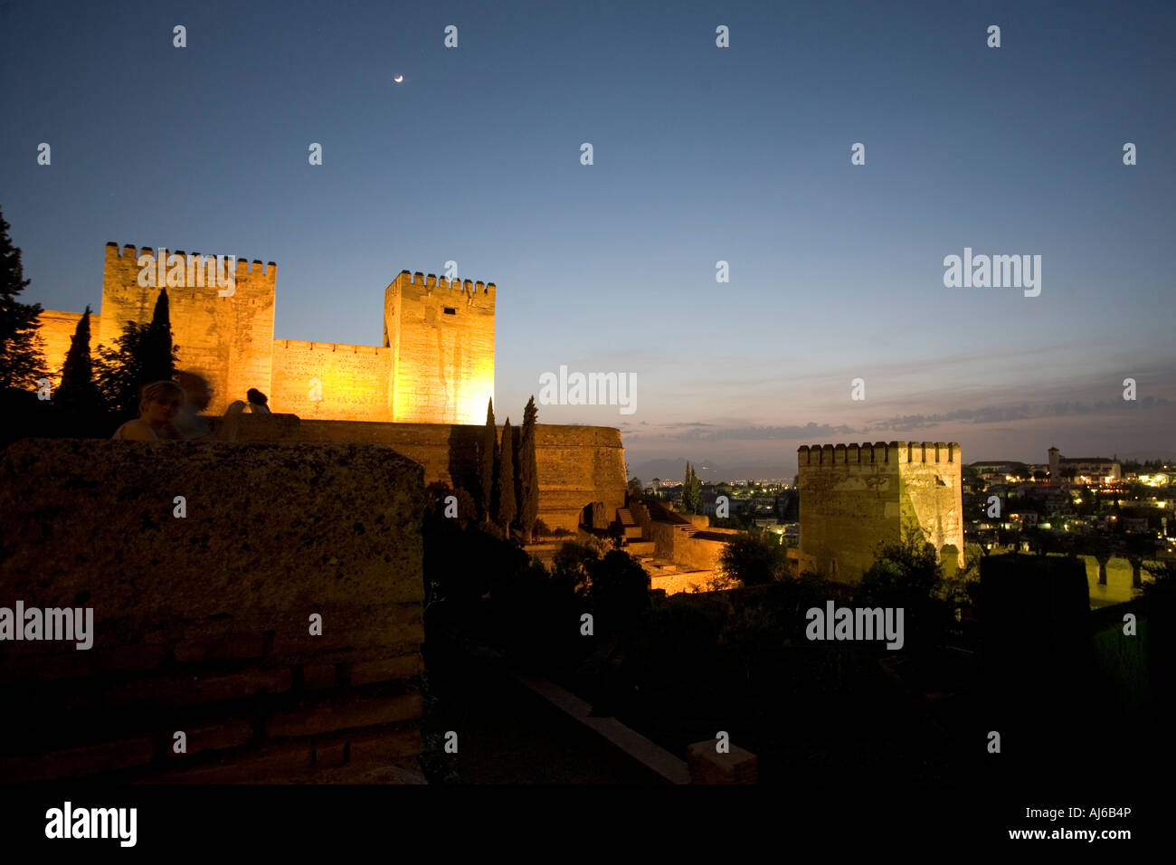 Le fort La Alhambra de Grenade s'ancienne section de nuit Banque D'Images