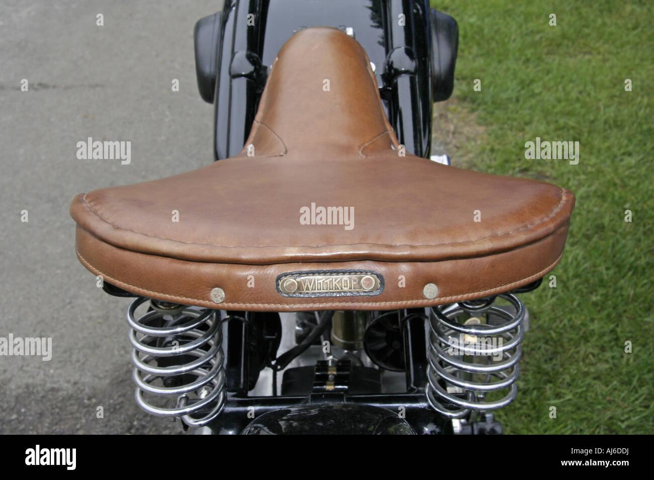 Ancienne selle moto Photo Stock - Alamy
