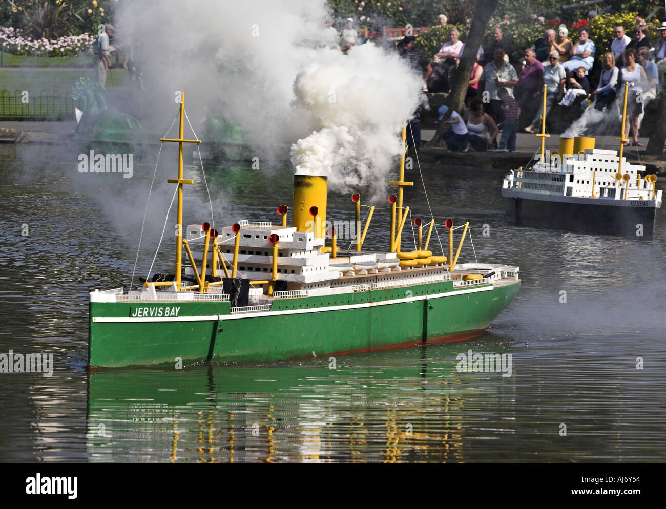 La guerre navale à Peasholm Park Scarborough Yorkshire UK Banque D'Images