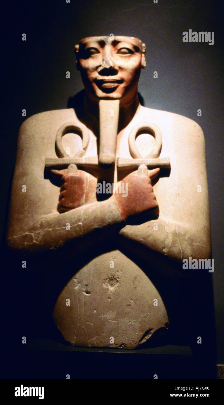 Statue de pharaon égyptien Thoutmosis III, Luxor, 18ème dynastie, 15ème siècle avant J.-C.. Artiste : Inconnu Banque D'Images