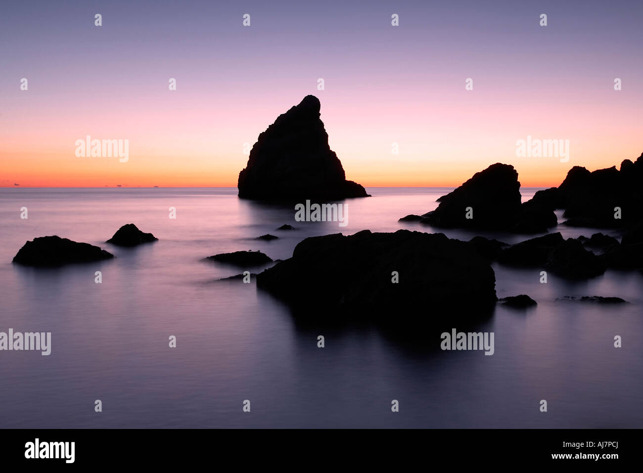 Twilight à la Sail Rock à conero parc national dans la riviera Adriatique Italie Banque D'Images