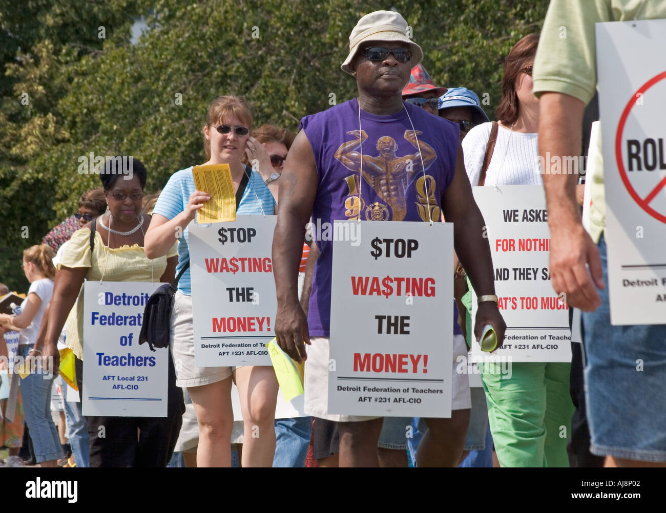 Les enseignants protestent contre les baisses de salaire Banque D'Images