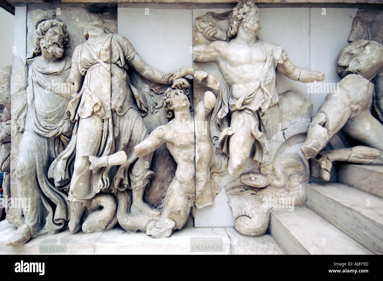 Détail de l'autel de Pergame au Musée Pergamon de Berlin Allemagne Banque D'Images