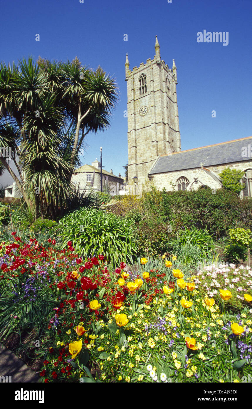 Eglise avec tour St Ives Cornwall UK Banque D'Images