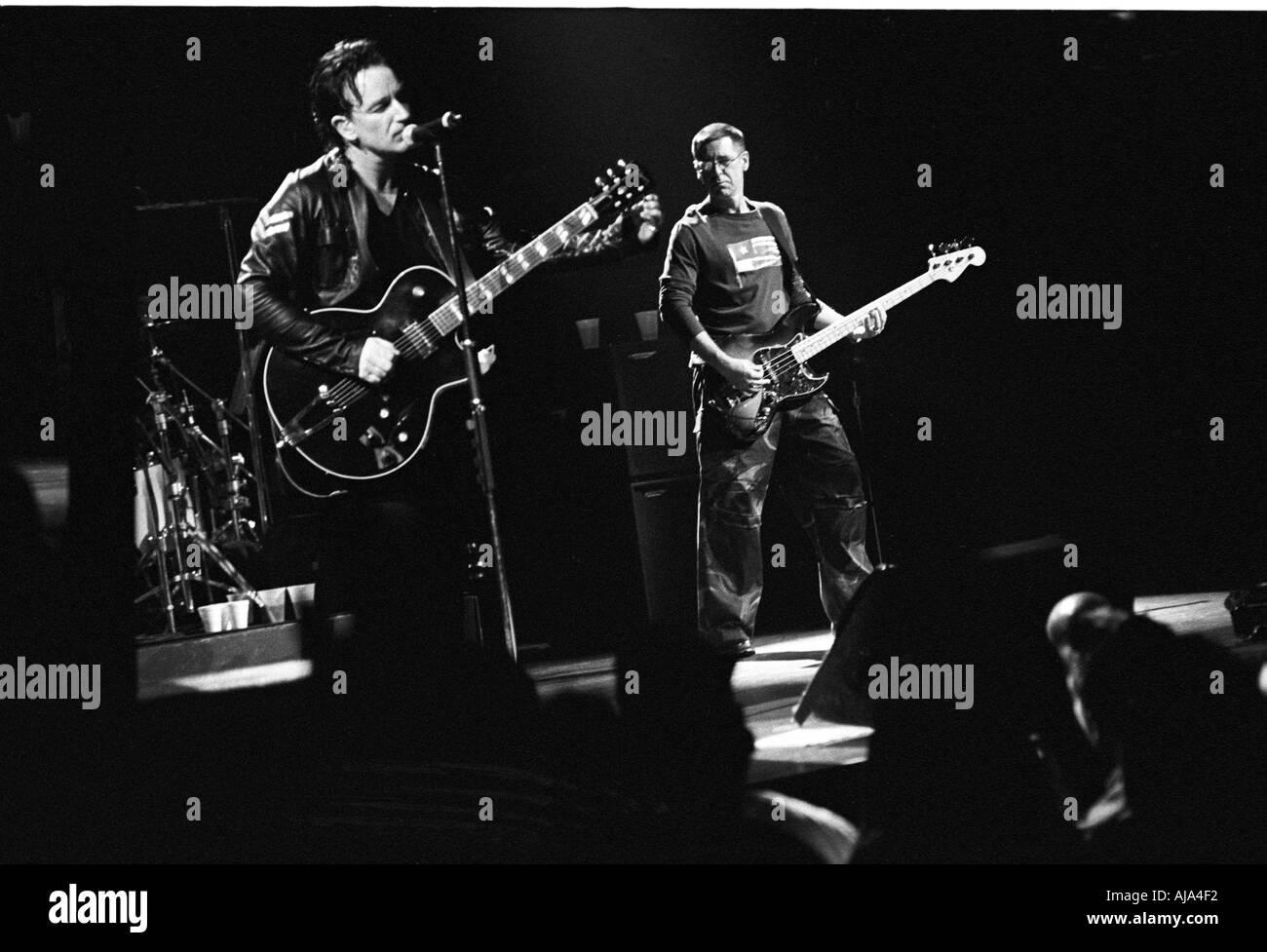 Bono et Adam Clayton de U2 Banque D'Images