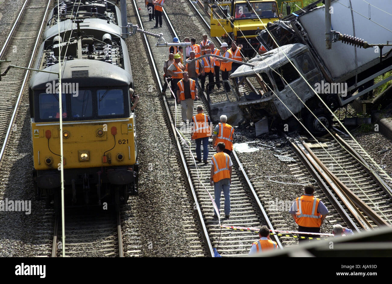 Des accidents de camion sur la voie ferrée près de Bletchley UK Banque D'Images