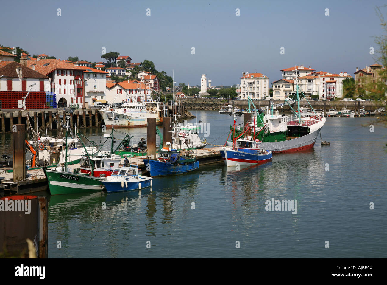 St Jean de Luz, un port de pêche Basque Banque D'Images