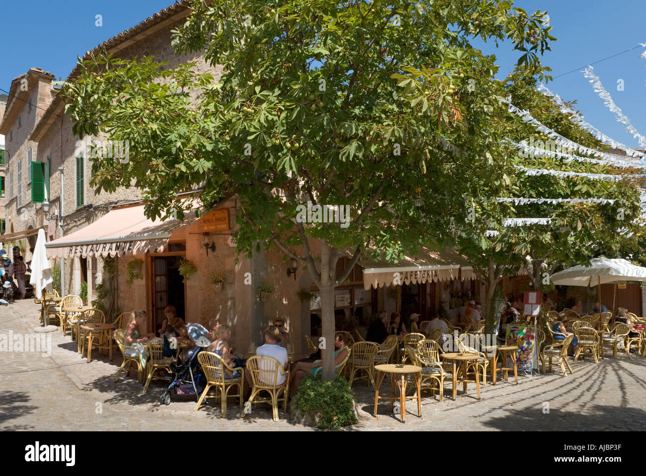 Cafe de l'ancien centre ville, Valldemossa, côte ouest, Mallorca, Espagne Banque D'Images