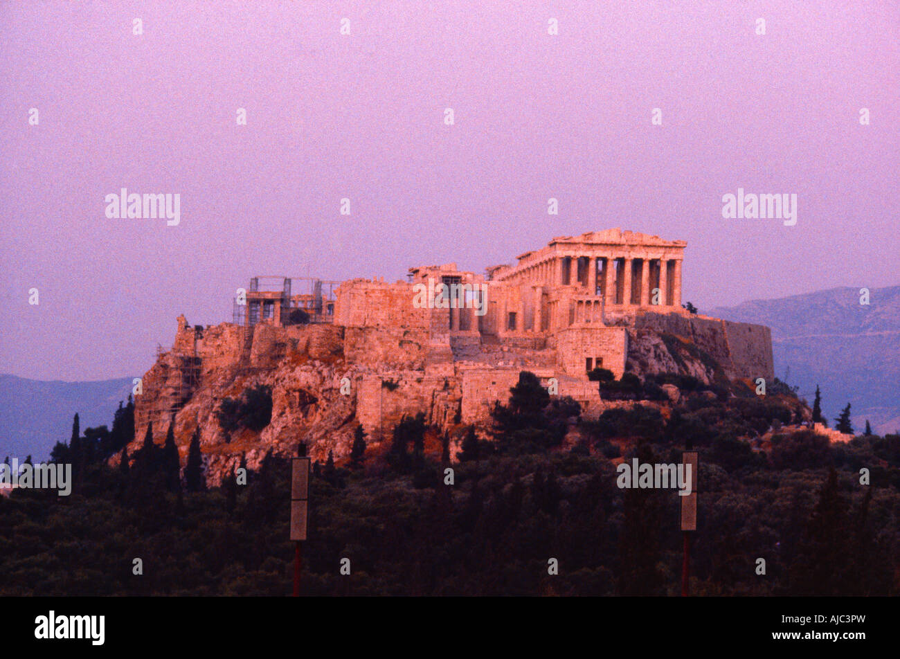 Au crépuscule de l'acropole d'Athènes Grèce Banque D'Images