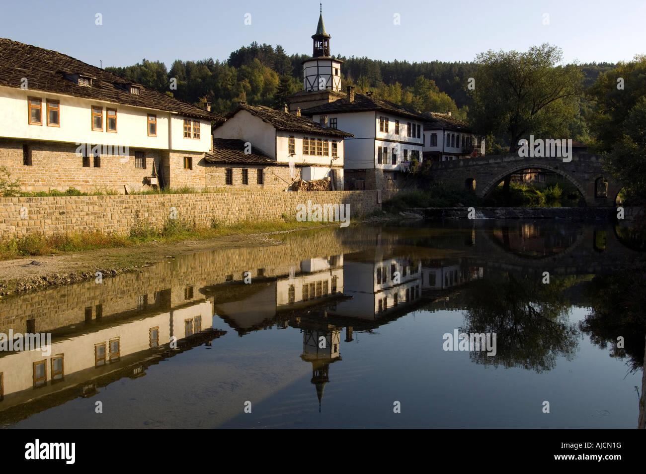 Pittoresque ville typique des Balkans Tryavna, Bulgarie Banque D'Images