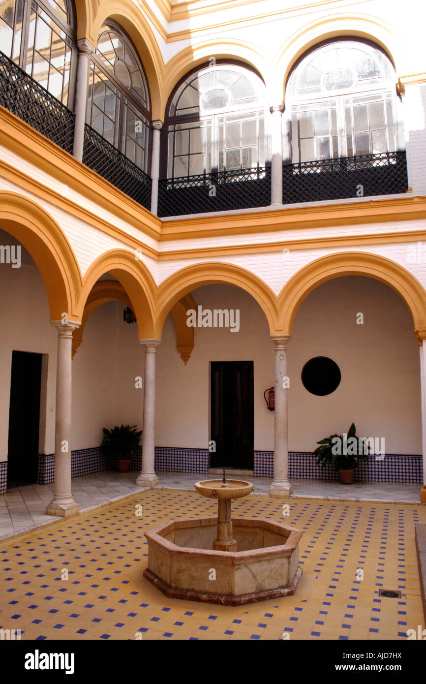 Dans le Palacio Pedro I de l'Alcazar de Séville Banque D'Images